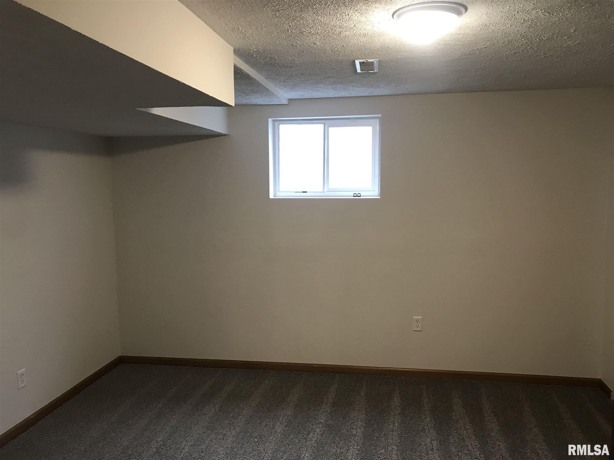 1804 Appleton Drive Springfield, IL 62711 - Photo 35 of 36 Gallery Image 35