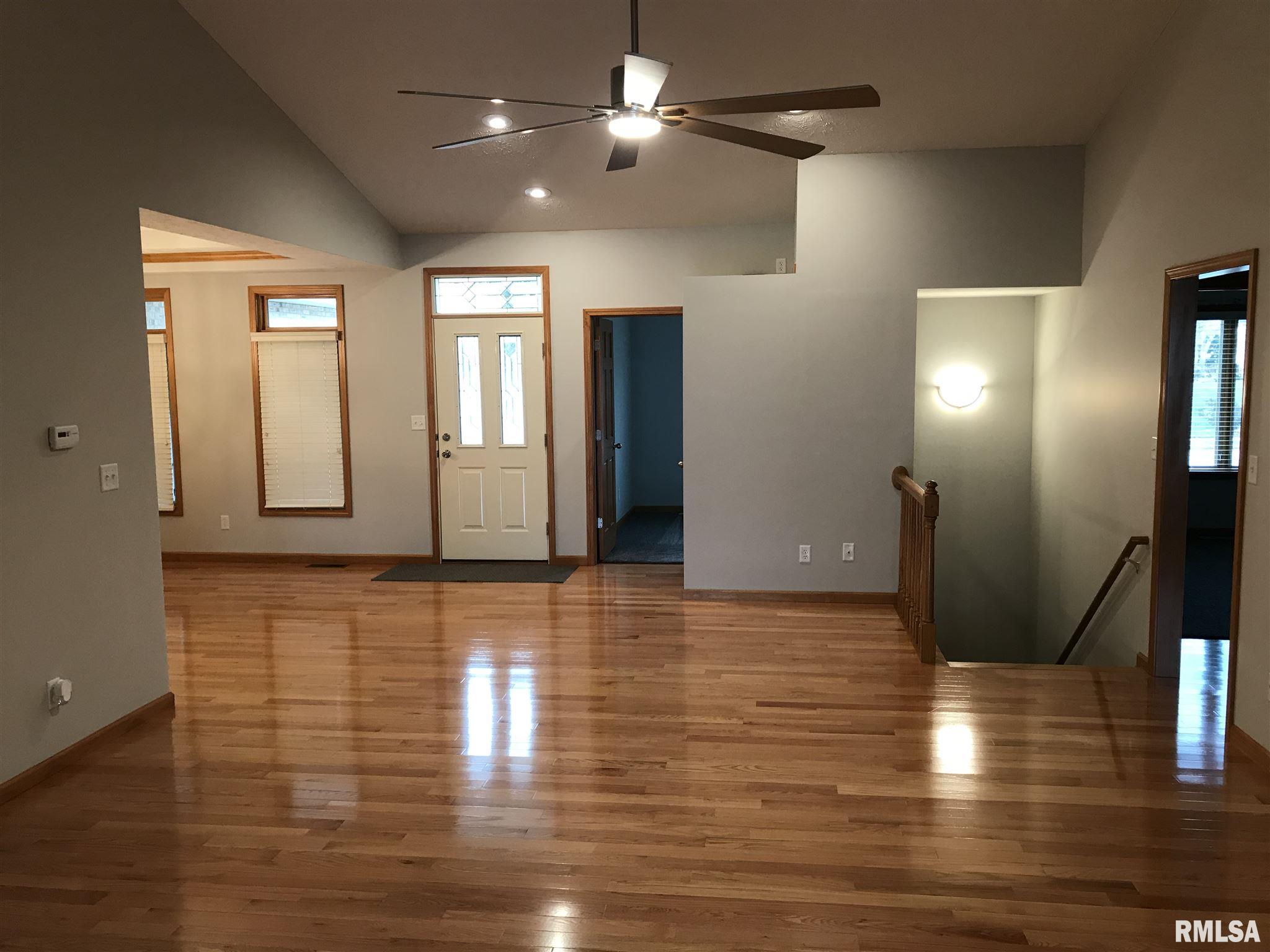 1804 Appleton Drive Springfield, IL 62711 - Photo 6 of 36 Gallery Image 6