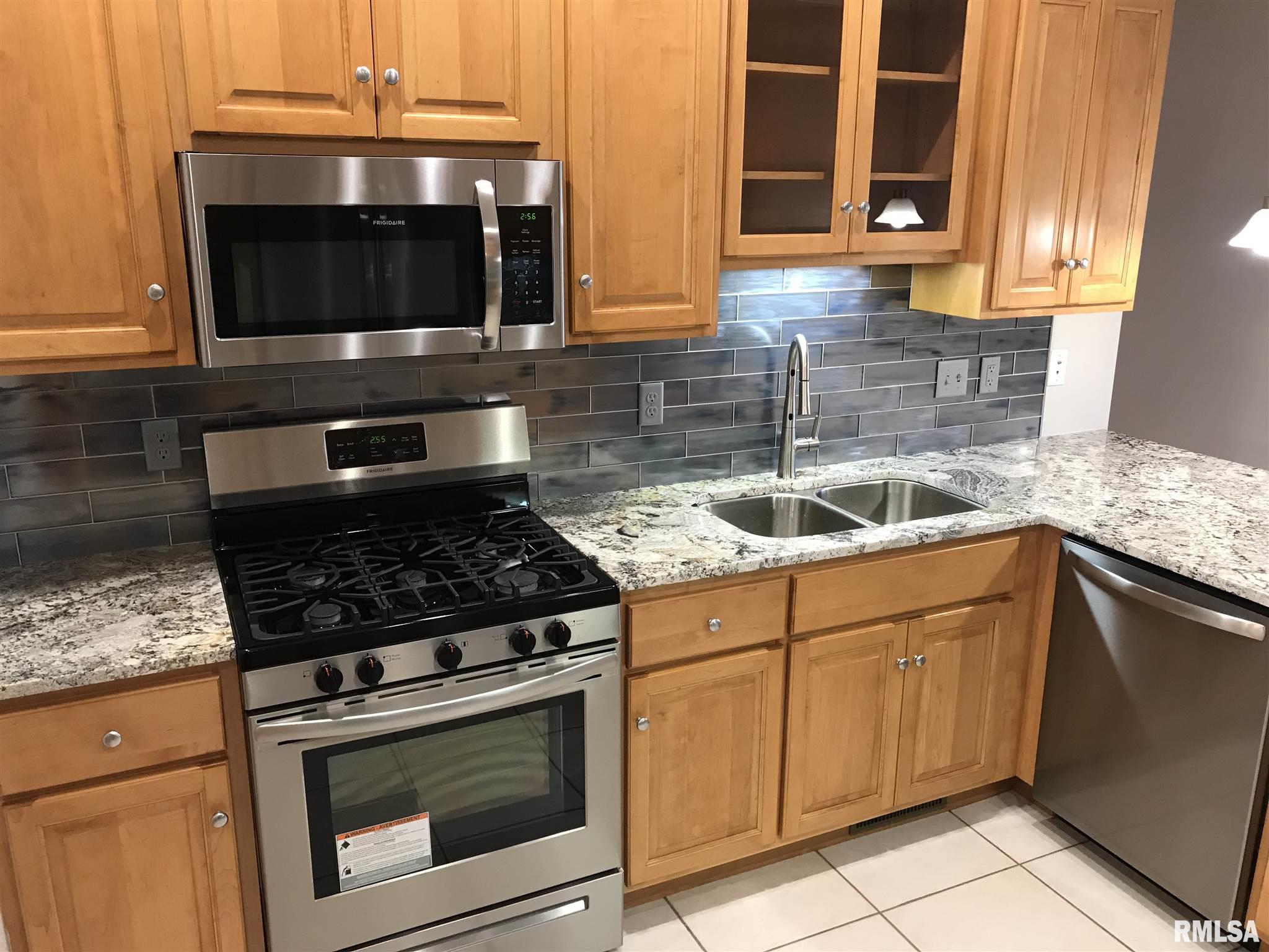 1804 Appleton Drive Springfield, IL 62711 - Photo 10 of 36 Gallery Image 10