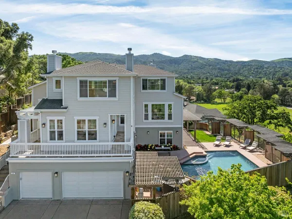 $2,995,000 | 40 Miwok Drive, Novato, CA 94947