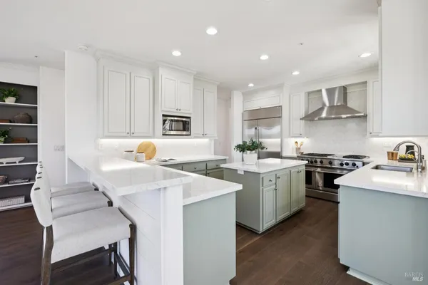 $2,995,000 | 40 Miwok Drive, Novato, CA 94947