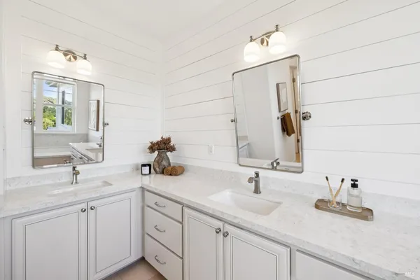 $2,995,000 | 40 Miwok Drive, Novato, CA 94947