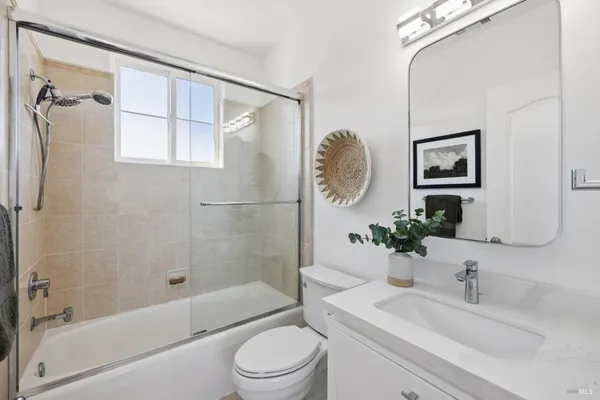 $2,995,000 | 40 Miwok Drive, Novato, CA 94947