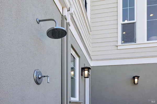 $2,995,000 | 40 Miwok Drive, Novato, CA 94947