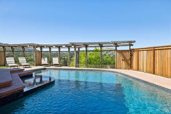 $2,995,000 | 40 Miwok Drive, Novato, CA 94947