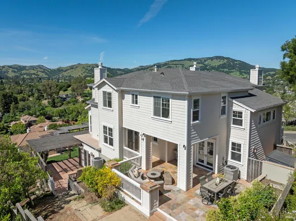 $2,995,000 | 40 Miwok Drive, Novato, CA 94947