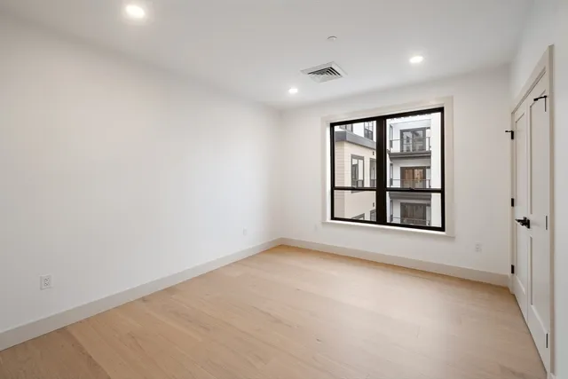 $1,036,550 | 1025 Massachusetts Avenue, Unit 304, Arlington, MA 02476