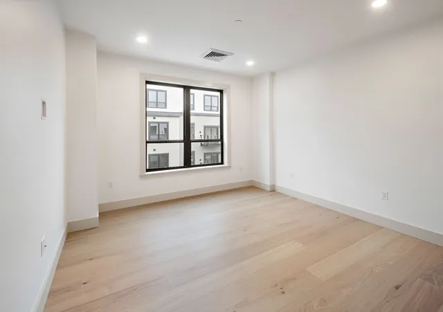 $1,036,550 | 1025 Massachusetts Avenue, Unit 304, Arlington, MA 02476