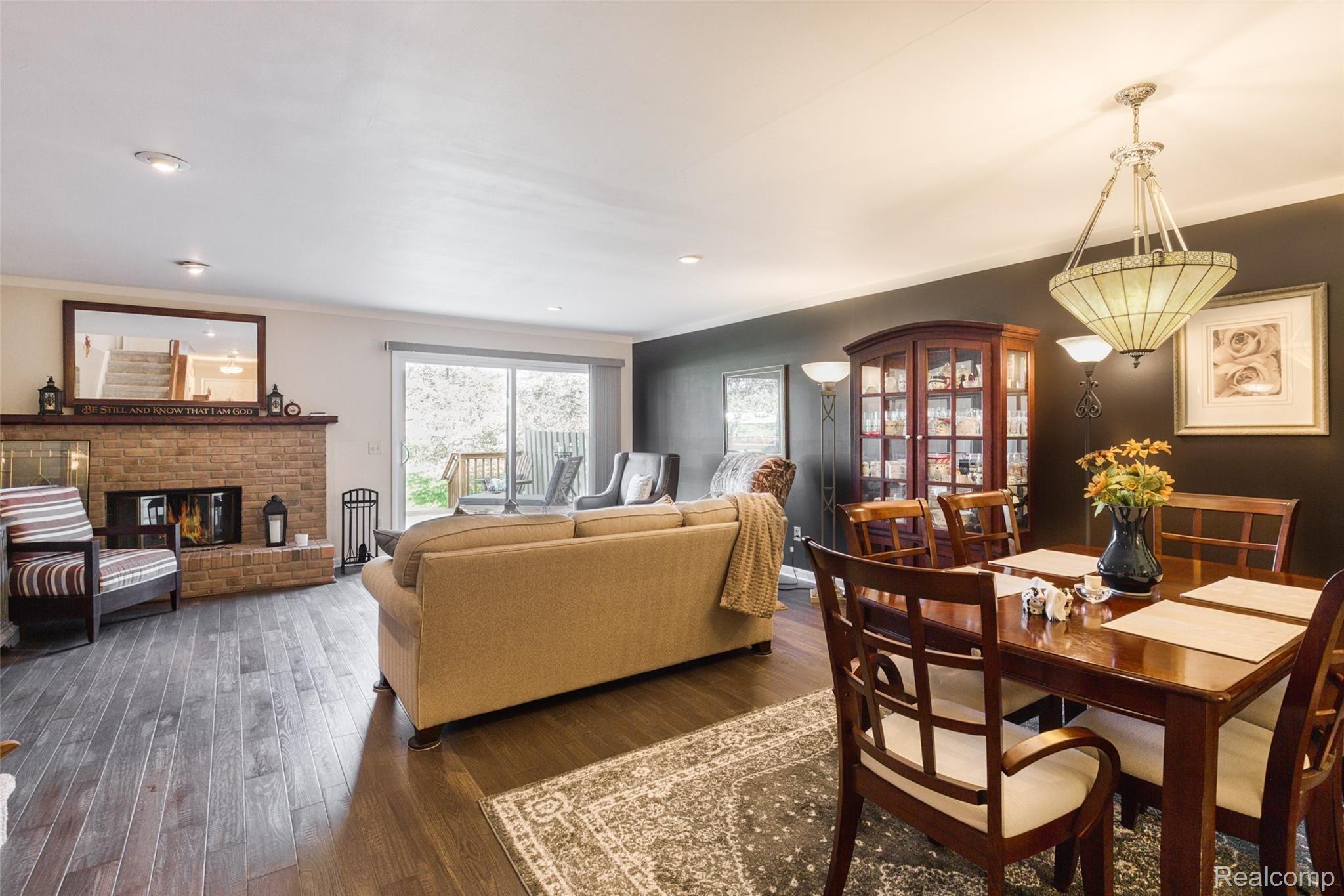 510 Tennyson, Unit 56 Rochester, MI 48307 - Photo 11 of 30 592A3550-Edit.jpg