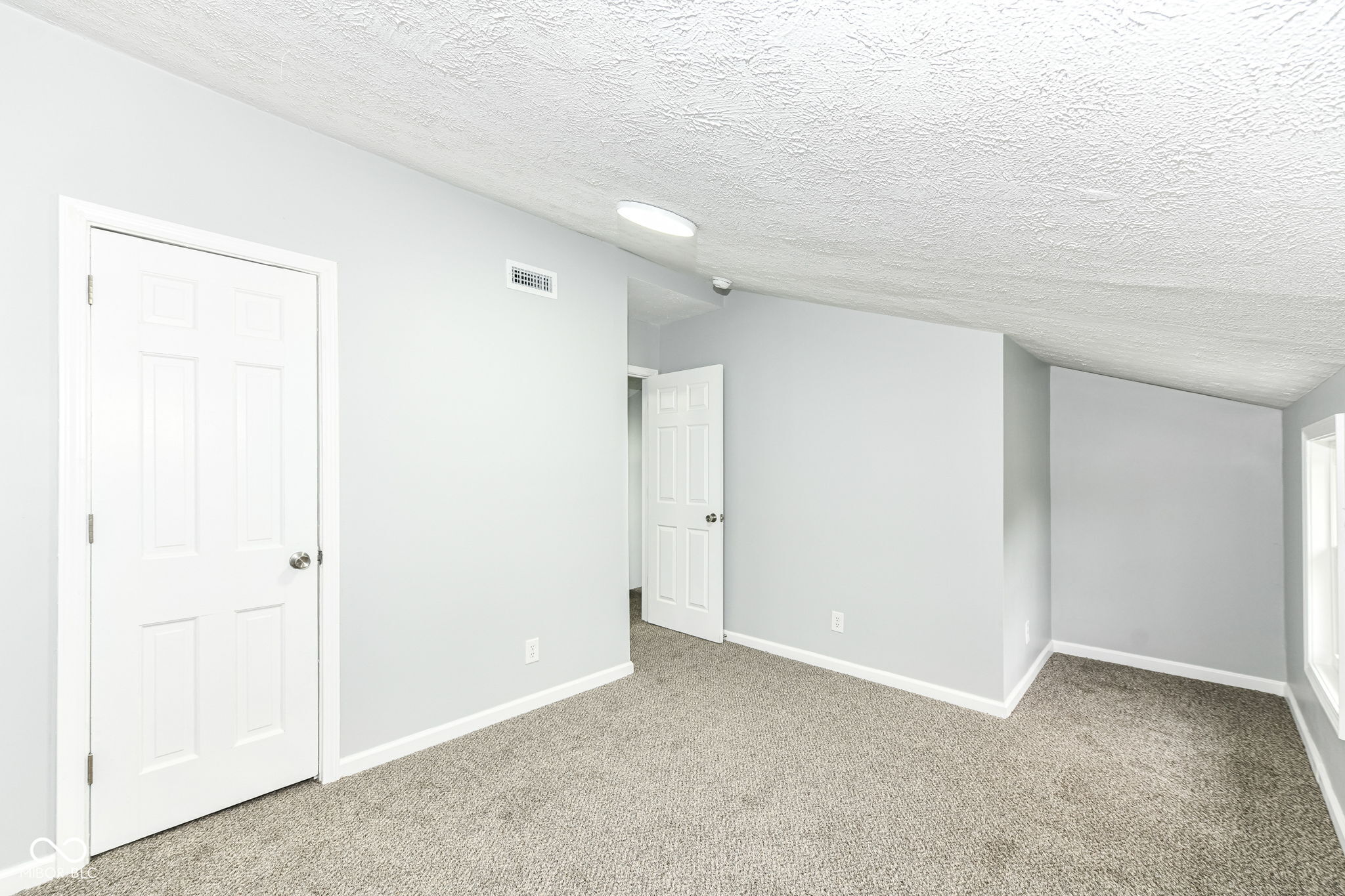 2413 Fowler Street Anderson, IN 46012 - Photo 25 of 27 Gallery Image 25