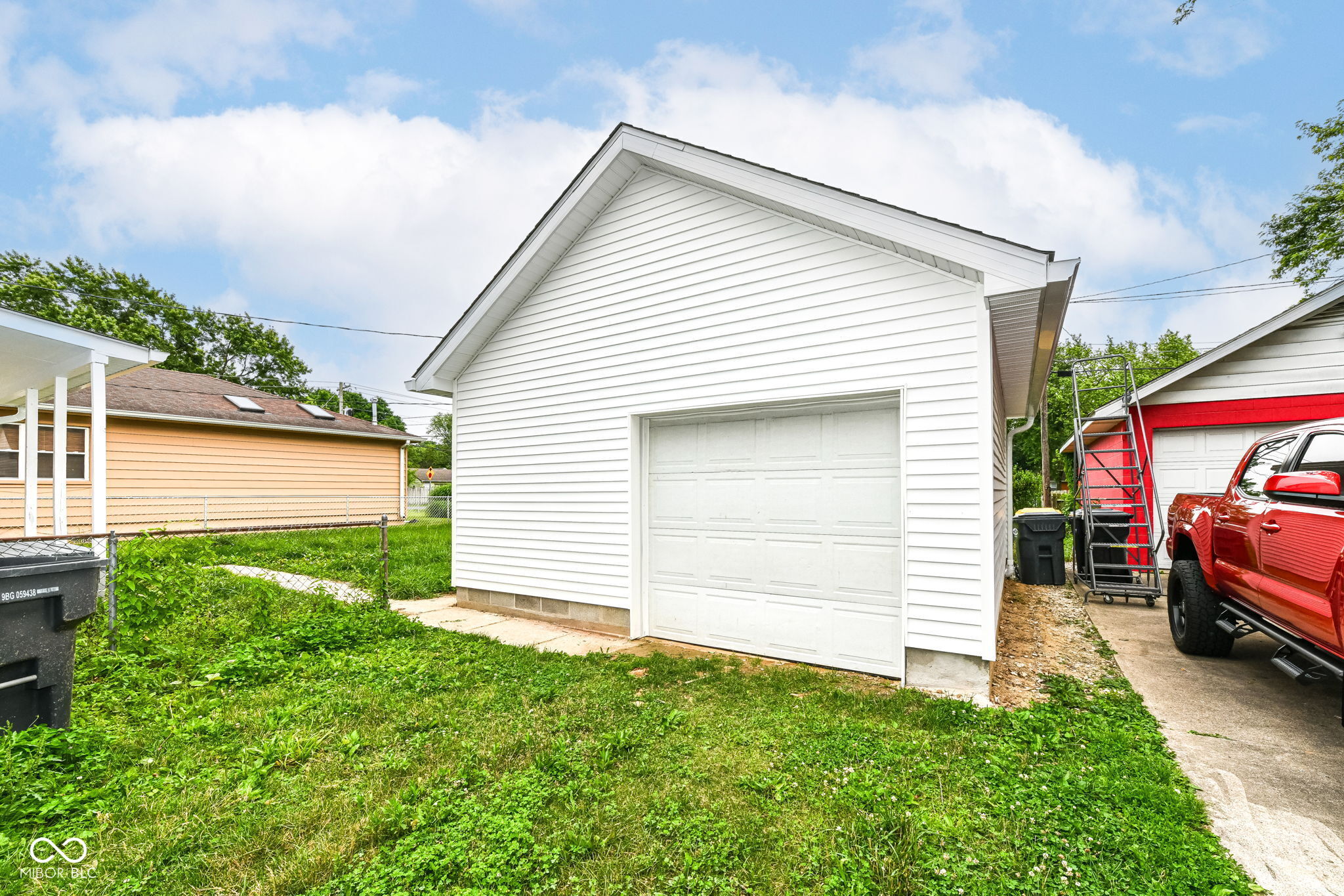 2413 Fowler Street Anderson, IN 46012 - Photo 3 of 27 Gallery Image 3