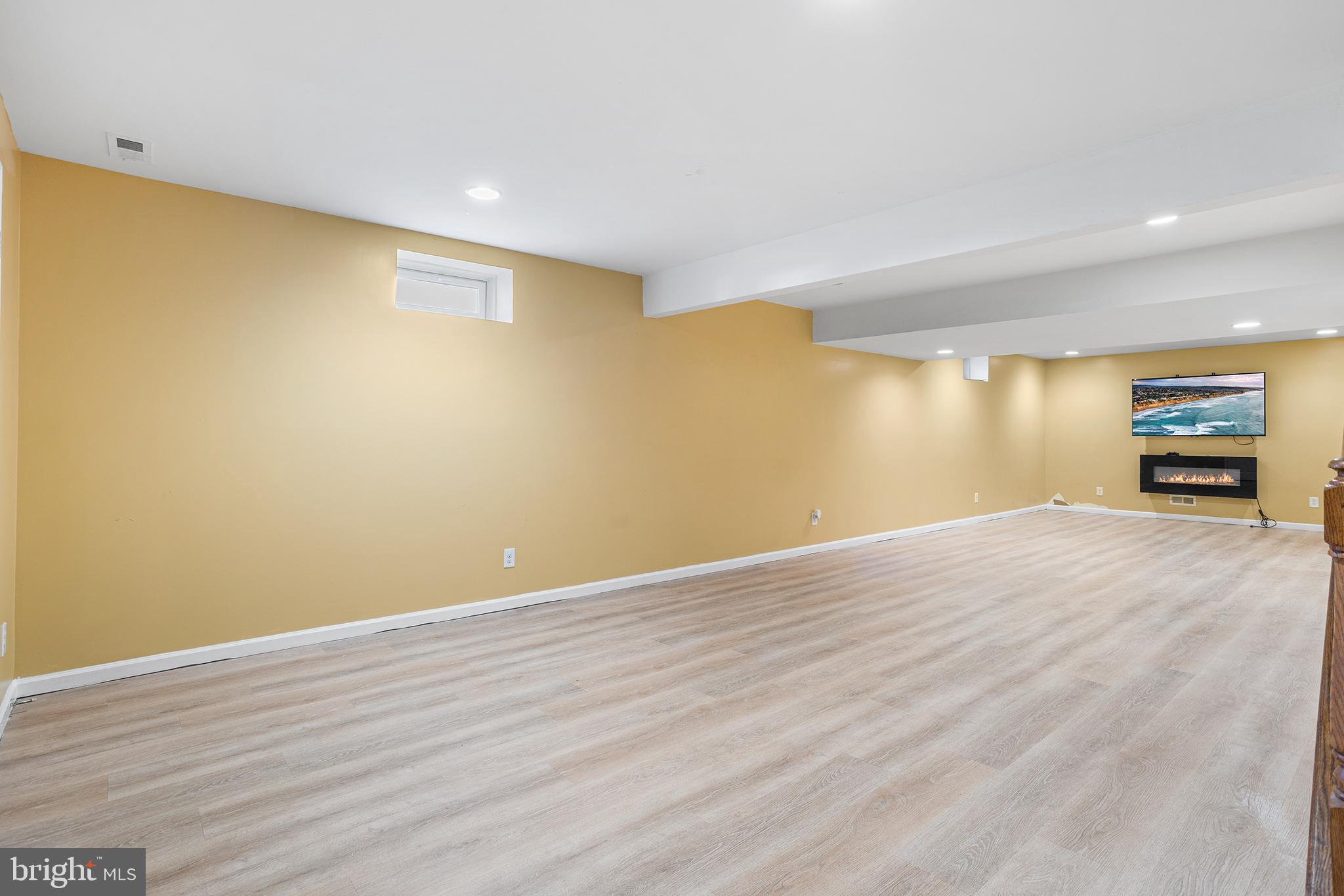 323 Pigott Drive Florence, NJ 08518 - Photo 26 of 36 a view of empty room with wooden floor