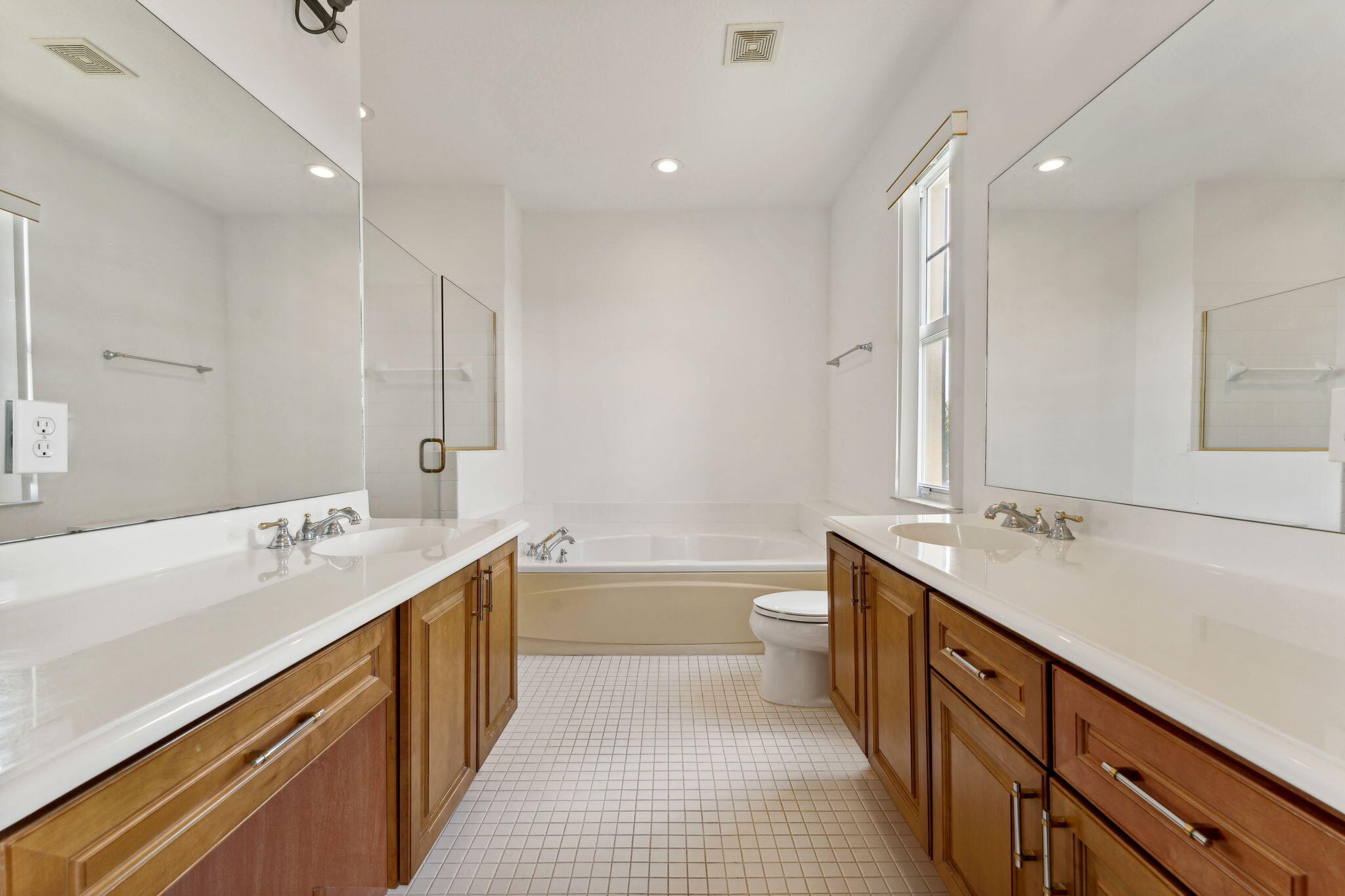 671 Northwest 38th Circle Boca Raton, FL 33431 - Photo 18 of 26 17-web-or-mls-DSC09892