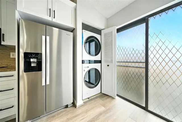 $279,999 | 1725 Pine Ridge Way East, Unit E, Palm Harbor, FL 34684