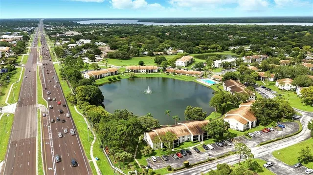 $279,999 | 1725 Pine Ridge Way East, Unit E, Palm Harbor, FL 34684