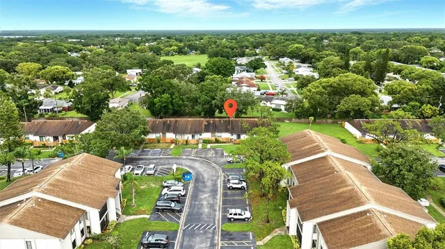 $279,999 | 1725 Pine Ridge Way East, Unit E, Palm Harbor, FL 34684