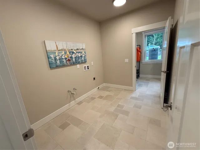 a view of utility room