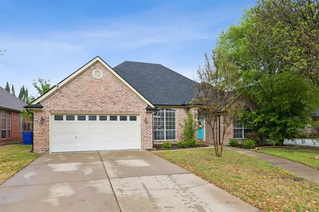 $450,000 | 1115 Brook Arbor Drive, Mansfield, TX 76063