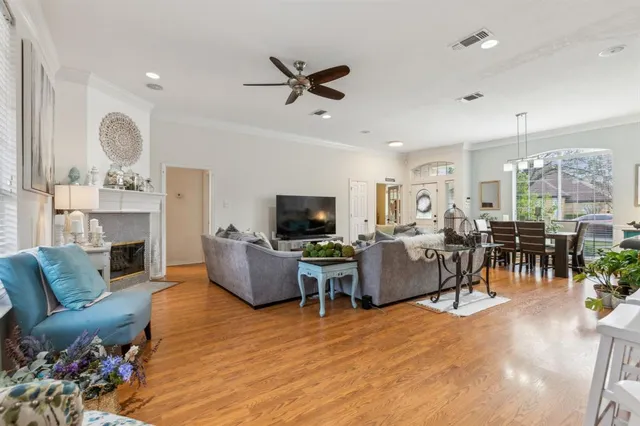 $450,000 | 1115 Brook Arbor Drive, Mansfield, TX 76063