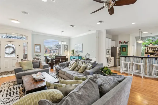 $450,000 | 1115 Brook Arbor Drive, Mansfield, TX 76063