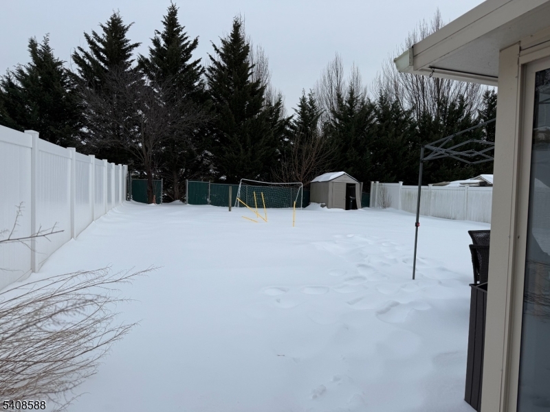 76 Passaic Avenue, Unit 76 Nutley, NJ 07110 - Photo 15 of 15 a view of a backyard of the house