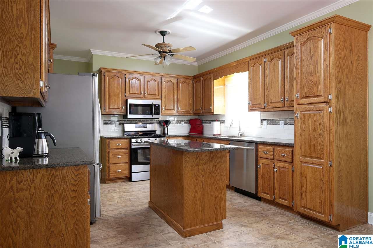 6458 Cambridge Road Pinson, AL 35126 - Photo 13 of 35