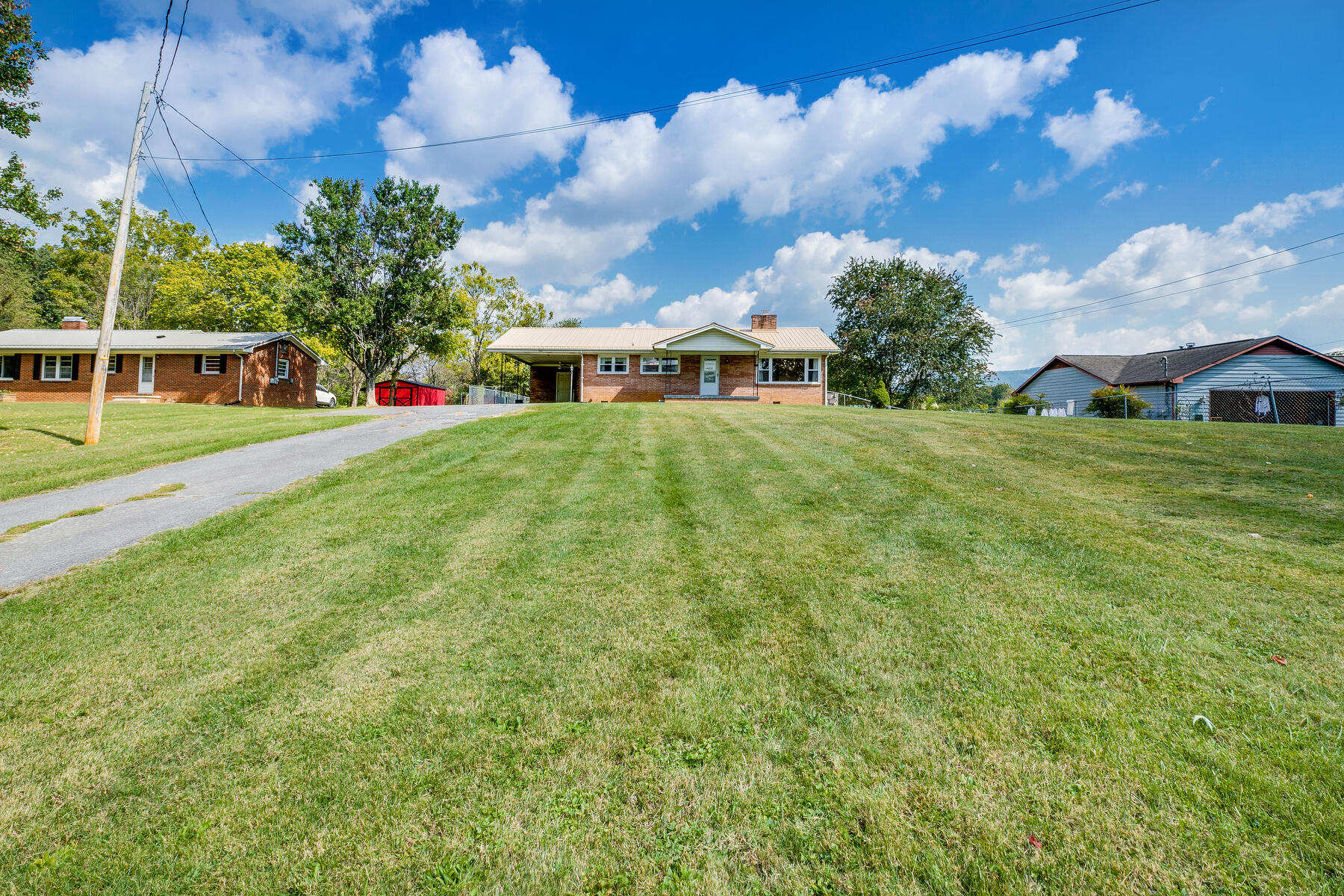 1001 Huffine Road Johnson City, TN 37604 - Photo 2 of 42 002