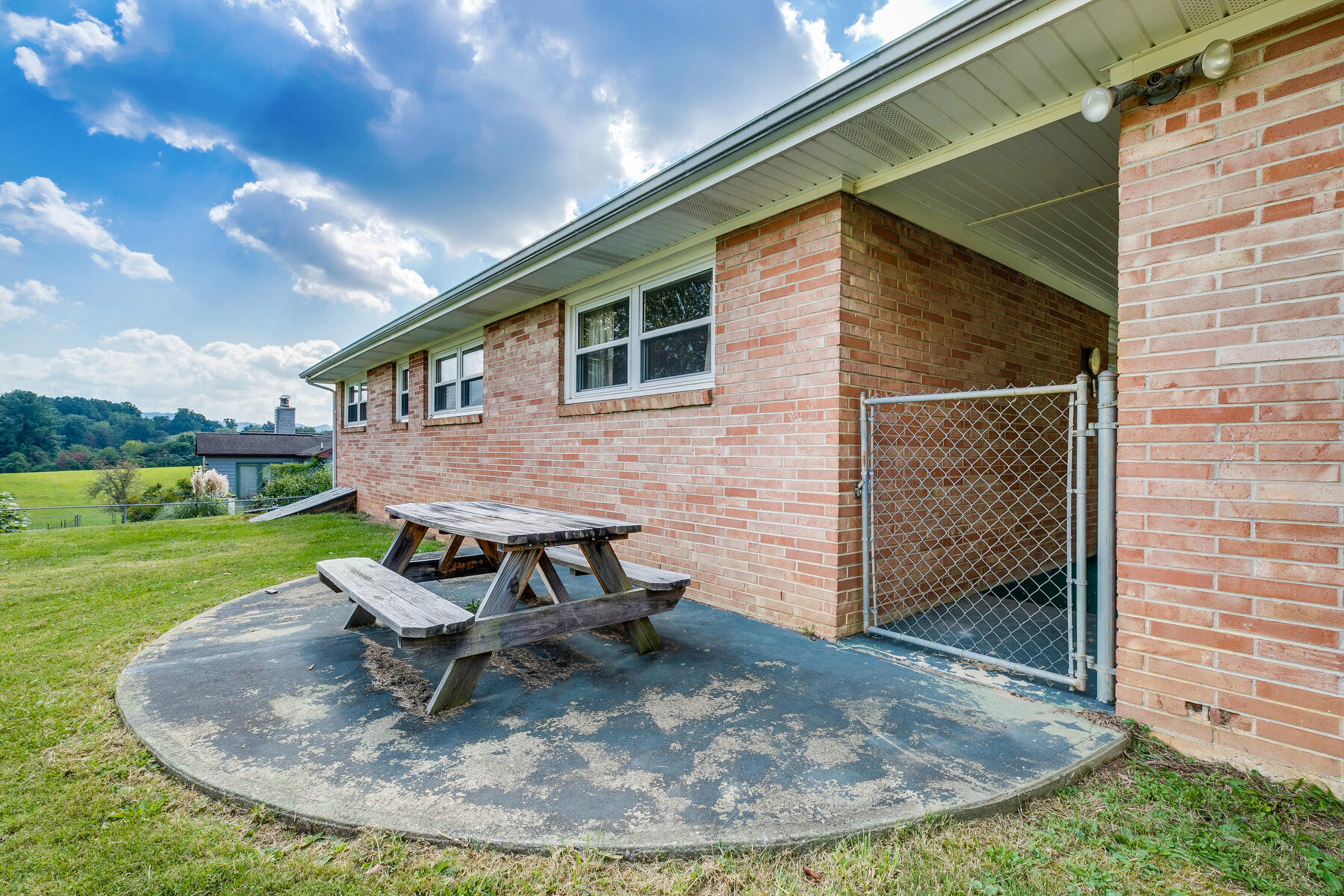 1001 Huffine Road Johnson City, TN 37604 - Photo 31 of 42 031