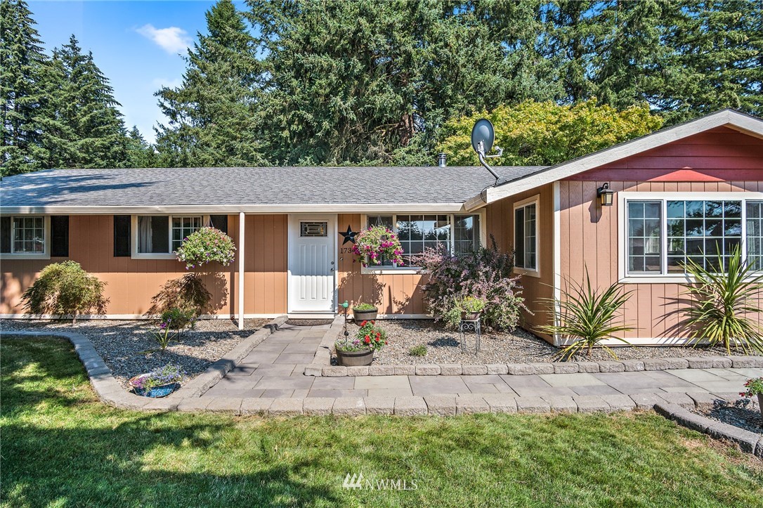 17340 Jordan Street Southwest Rochester, WA 98579 - Photo 2 of 25