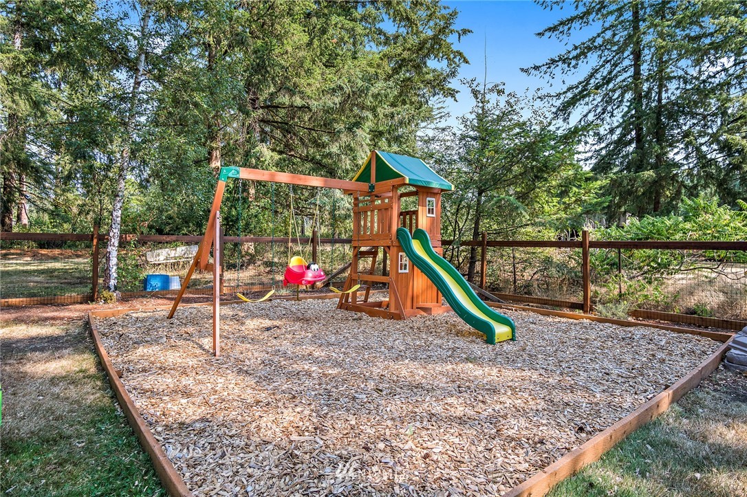17340 Jordan Street Southwest Rochester, WA 98579 - Photo 12 of 25