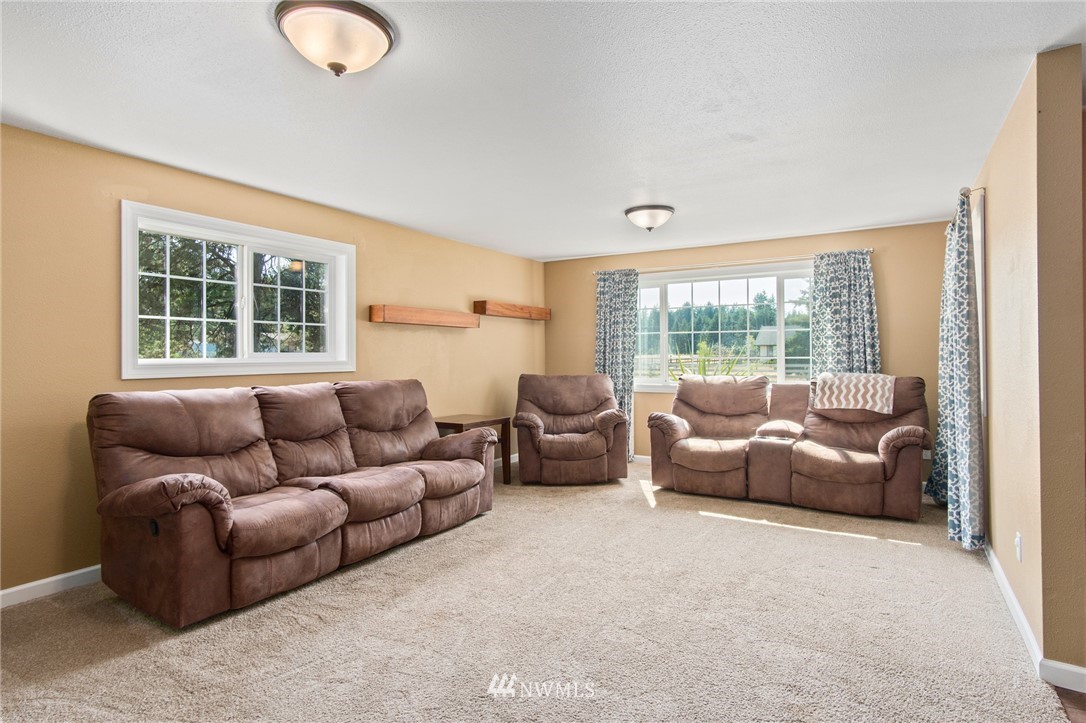 17340 Jordan Street Southwest Rochester, WA 98579 - Photo 13 of 25