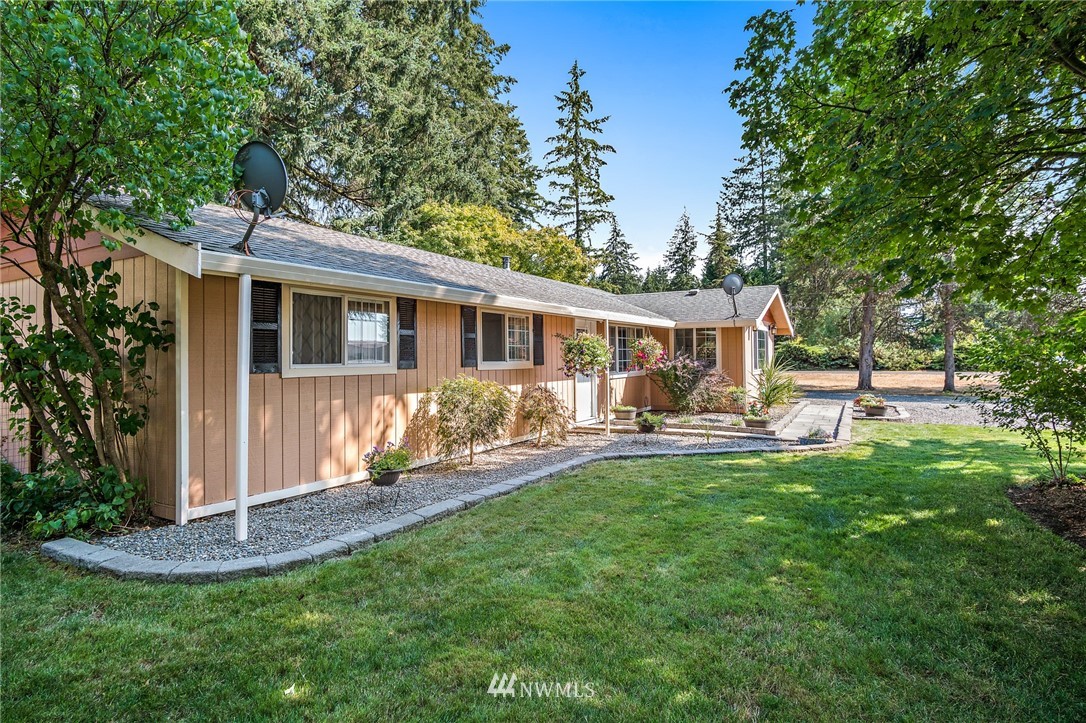 17340 Jordan Street Southwest Rochester, WA 98579 - Photo 3 of 25