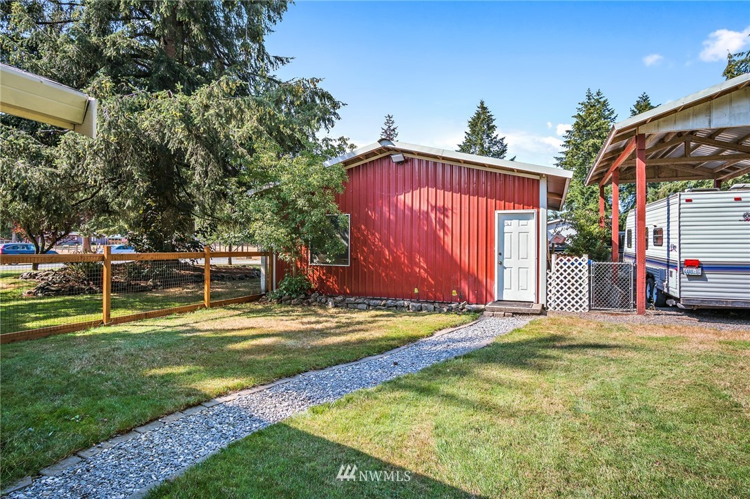 17340 Jordan Street Southwest Rochester, WA 98579 - Photo 8 of 25