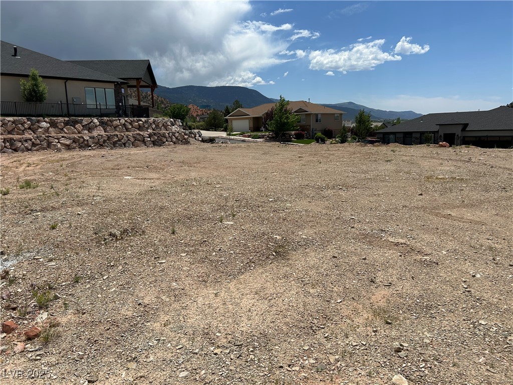 1490 North Knoll Street Cedar City, UT 84721 - Photo 2 of 15