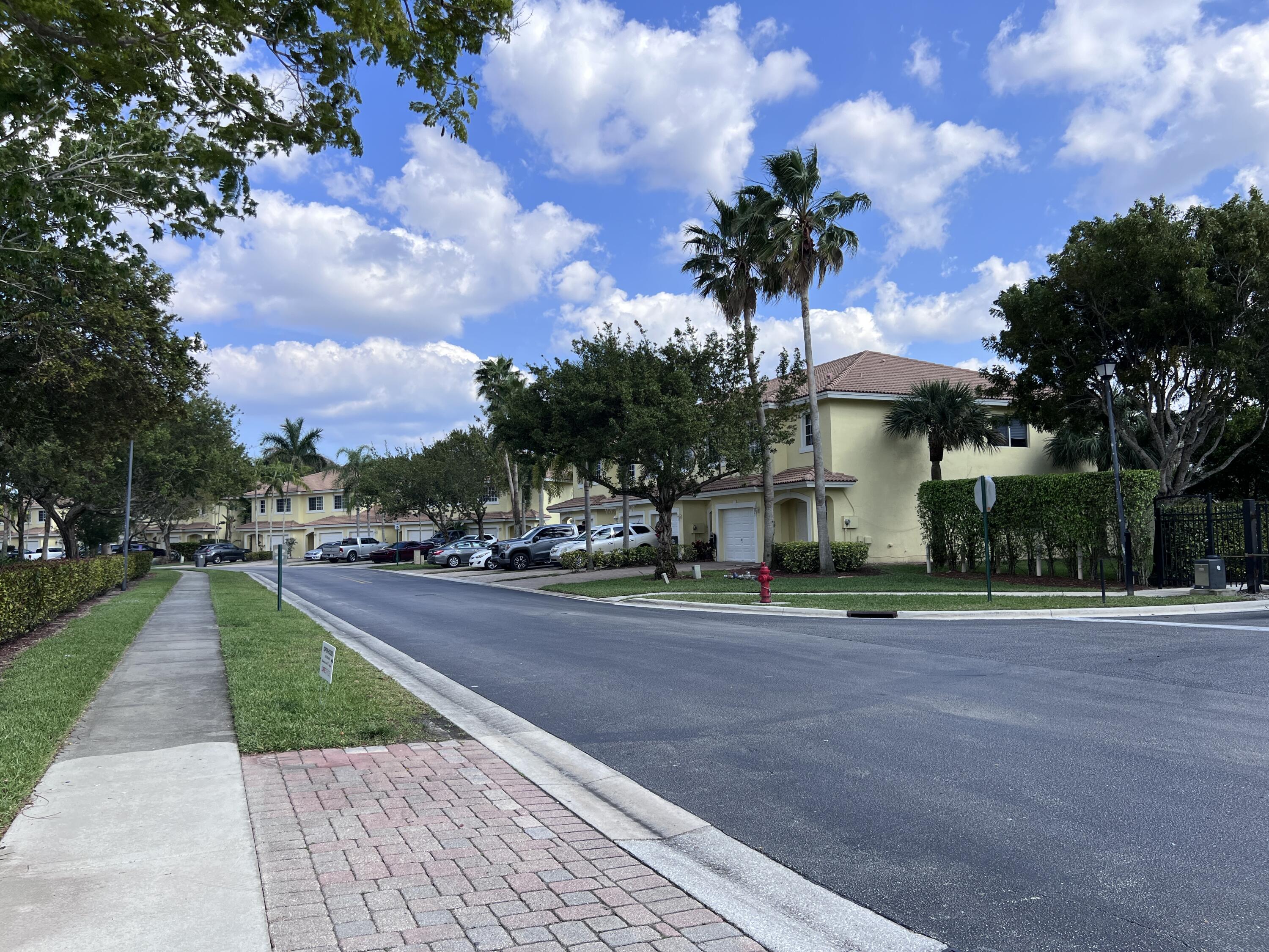 1235 Imperial Lake Road West Palm Beach, FL 33413 - Photo 16 of 18 IMG_3469