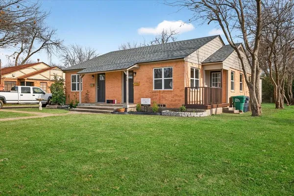 $389,000 | 806 Denton Street, Denton, TX 76201