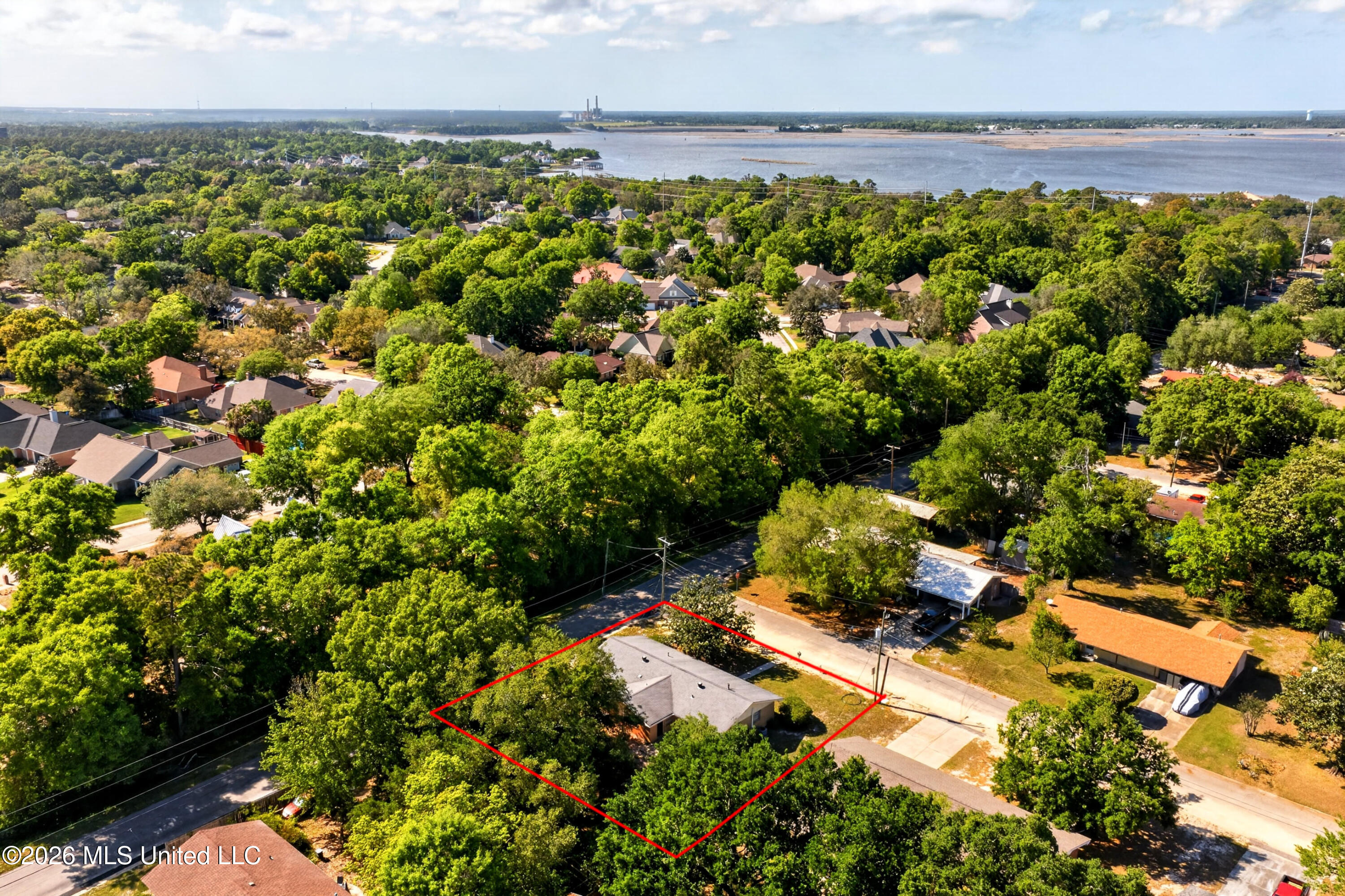 2535 Meadow Road Biloxi, MS 39531 - Photo 38 of 40 37