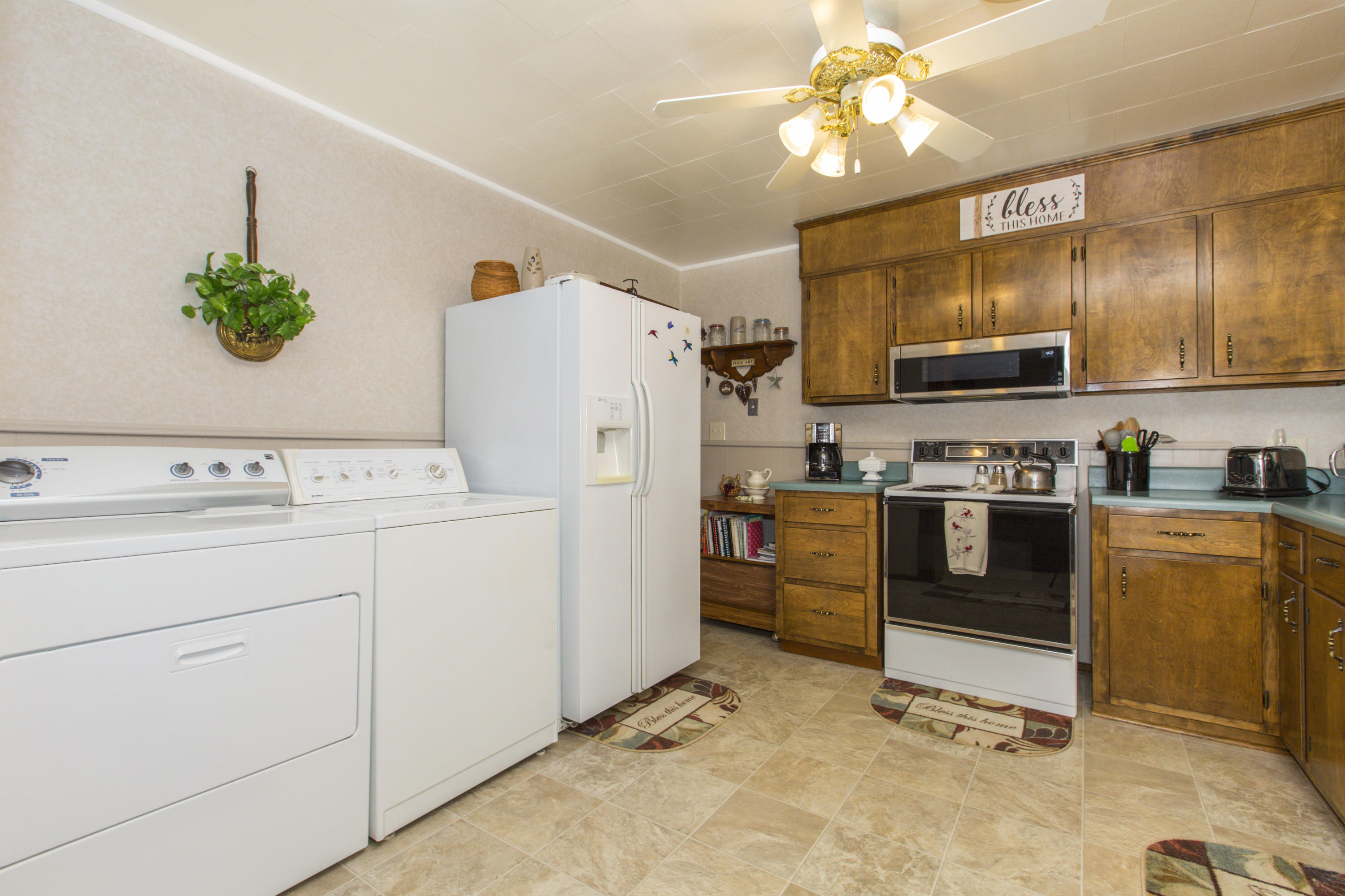 3938 Ridge Drive Salem, VA 24153 - Photo 11 of 44 00436