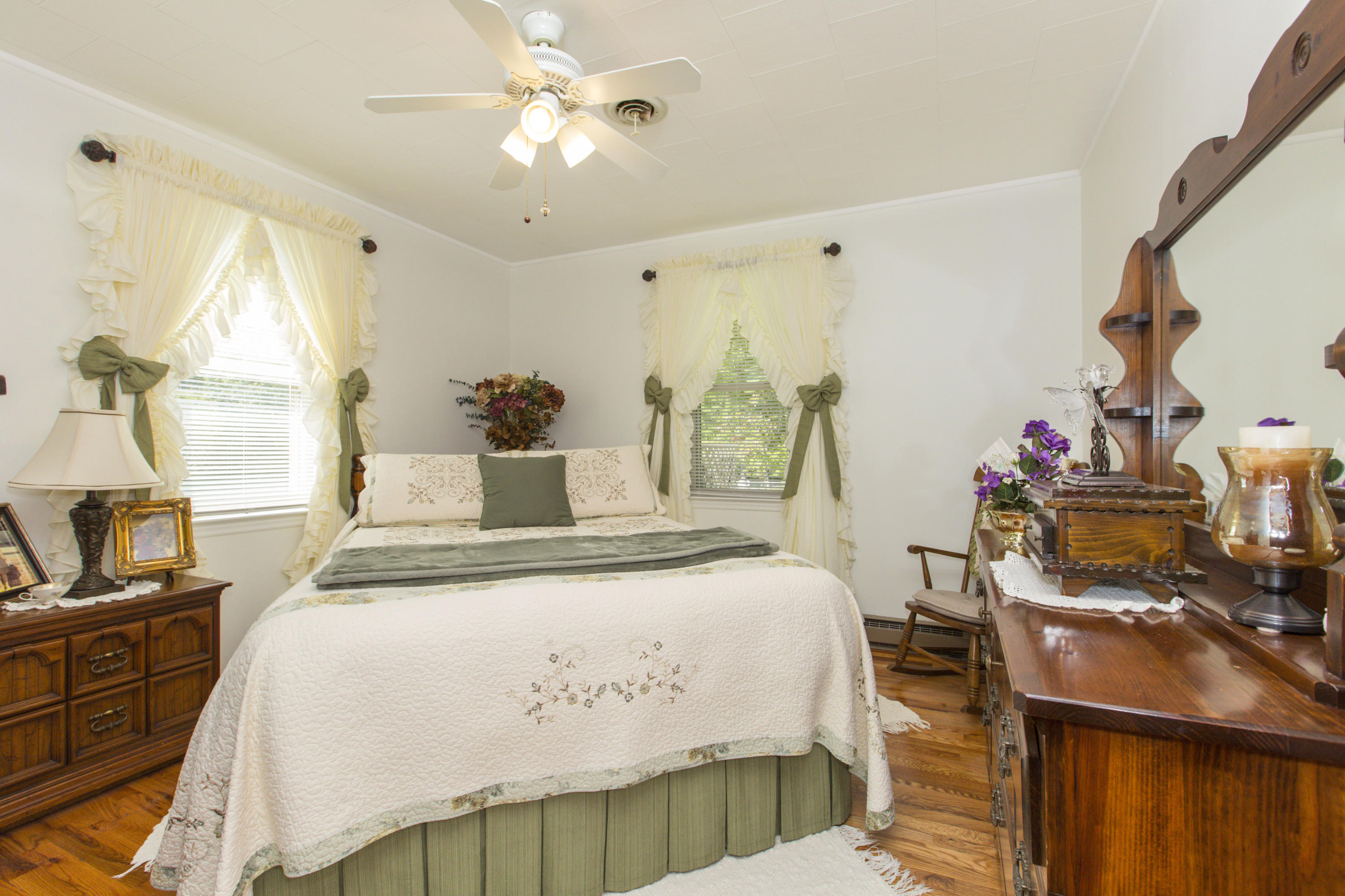 3938 Ridge Drive Salem, VA 24153 - Photo 17 of 44 00445