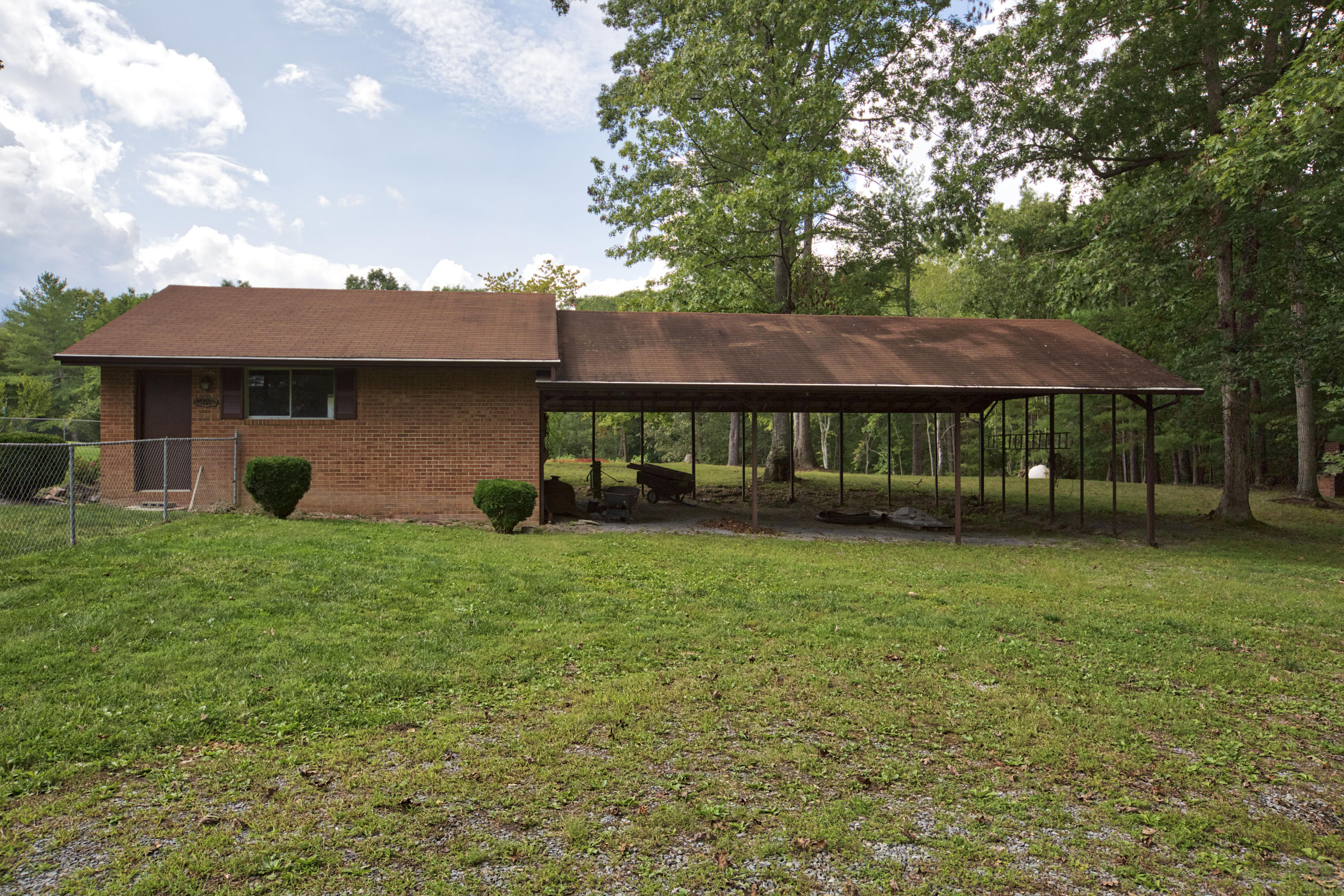 3938 Ridge Drive Salem, VA 24153 - Photo 30 of 44 00422