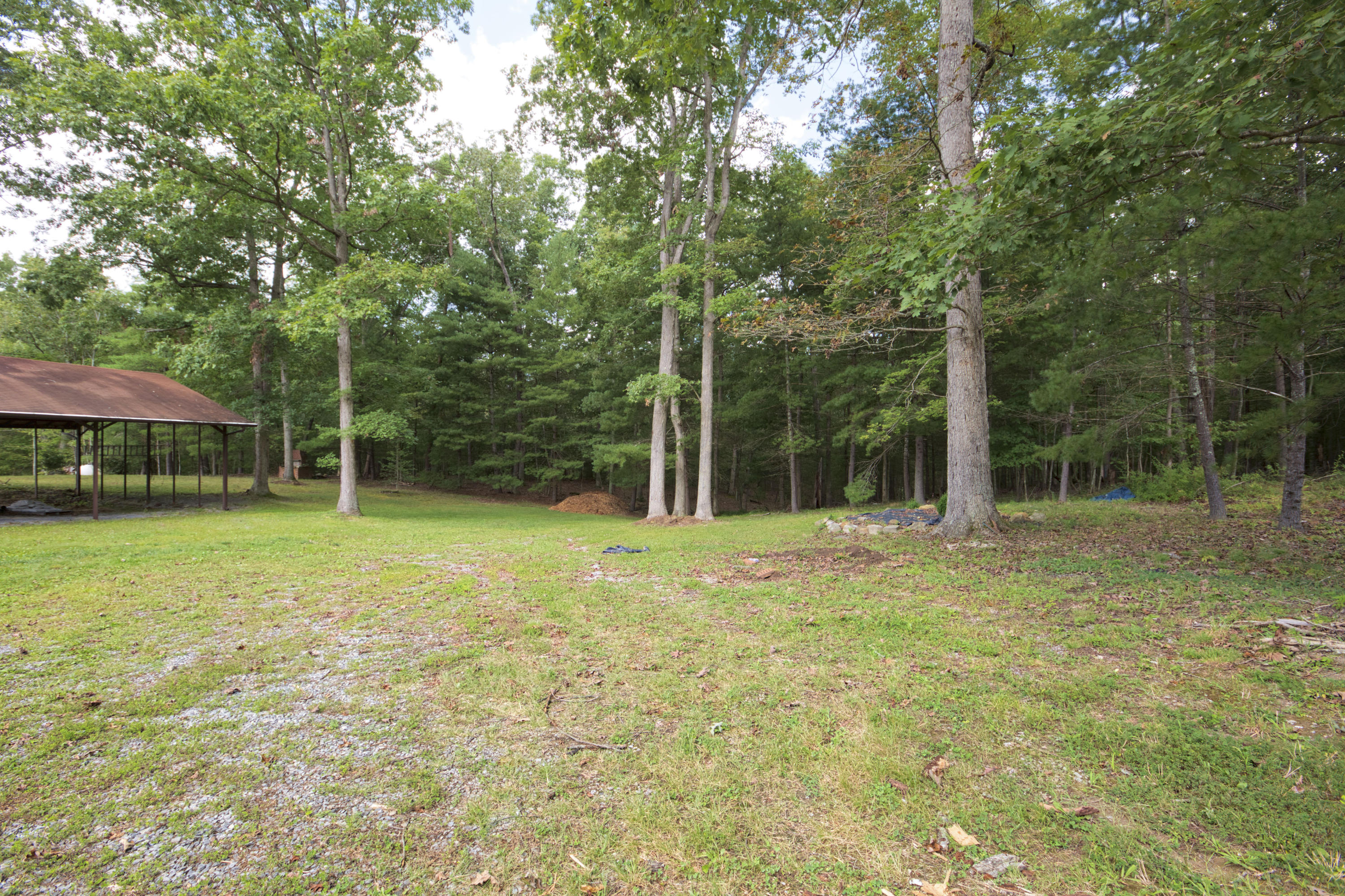 3938 Ridge Drive Salem, VA 24153 - Photo 32 of 44 00421