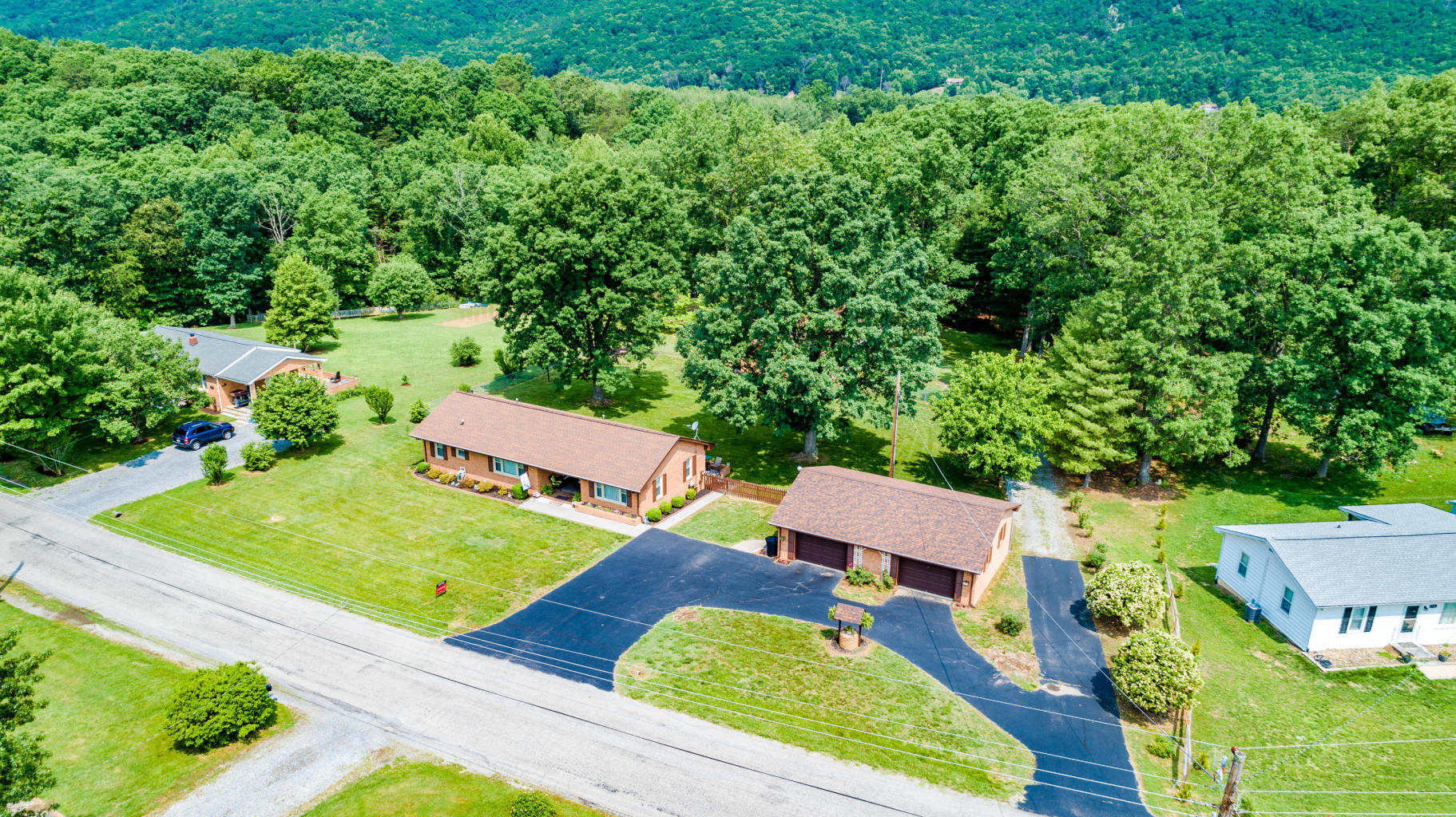 3938 Ridge Drive Salem, VA 24153 - Photo 36 of 44 20190602023311680867000000-o