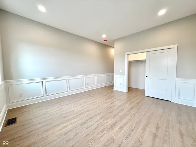 $2,800 | 2237 Carrollton Avenue, Indianapolis, IN 46205