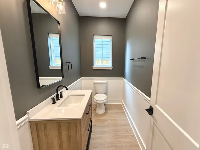 $2,800 | 2237 Carrollton Avenue, Indianapolis, IN 46205