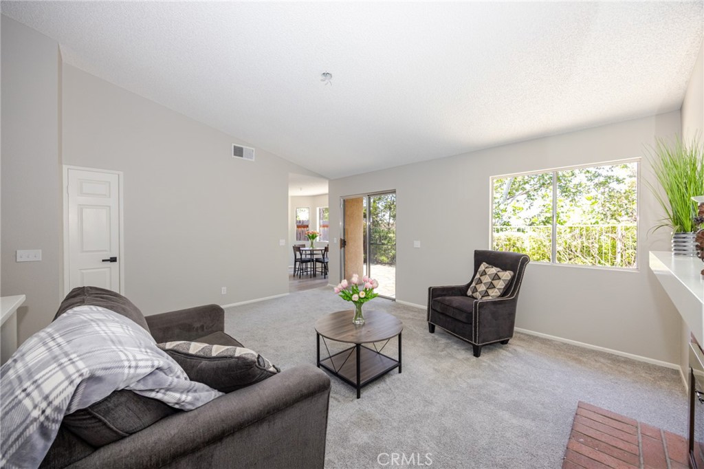 11013 Shaw Street Rancho Cucamonga, CA 91701 - Photo 11 of 32