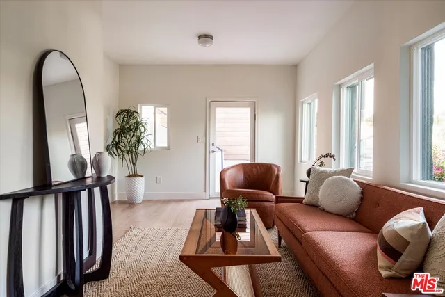 $1,995,000 | 2162 Lyric Avenue, Los Angeles, CA 90027