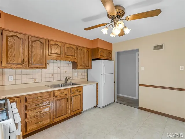 $257,000 | 11132 Pine Forest Drive, Sappington, MO 63126