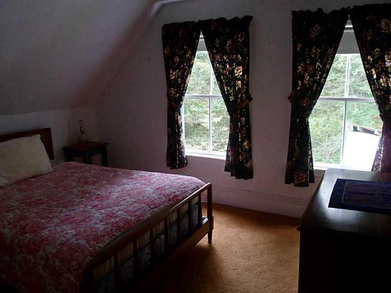 254 Old Harbor Road Vinalhaven, ME 04863 - Photo 10 of 13 Bedroom.