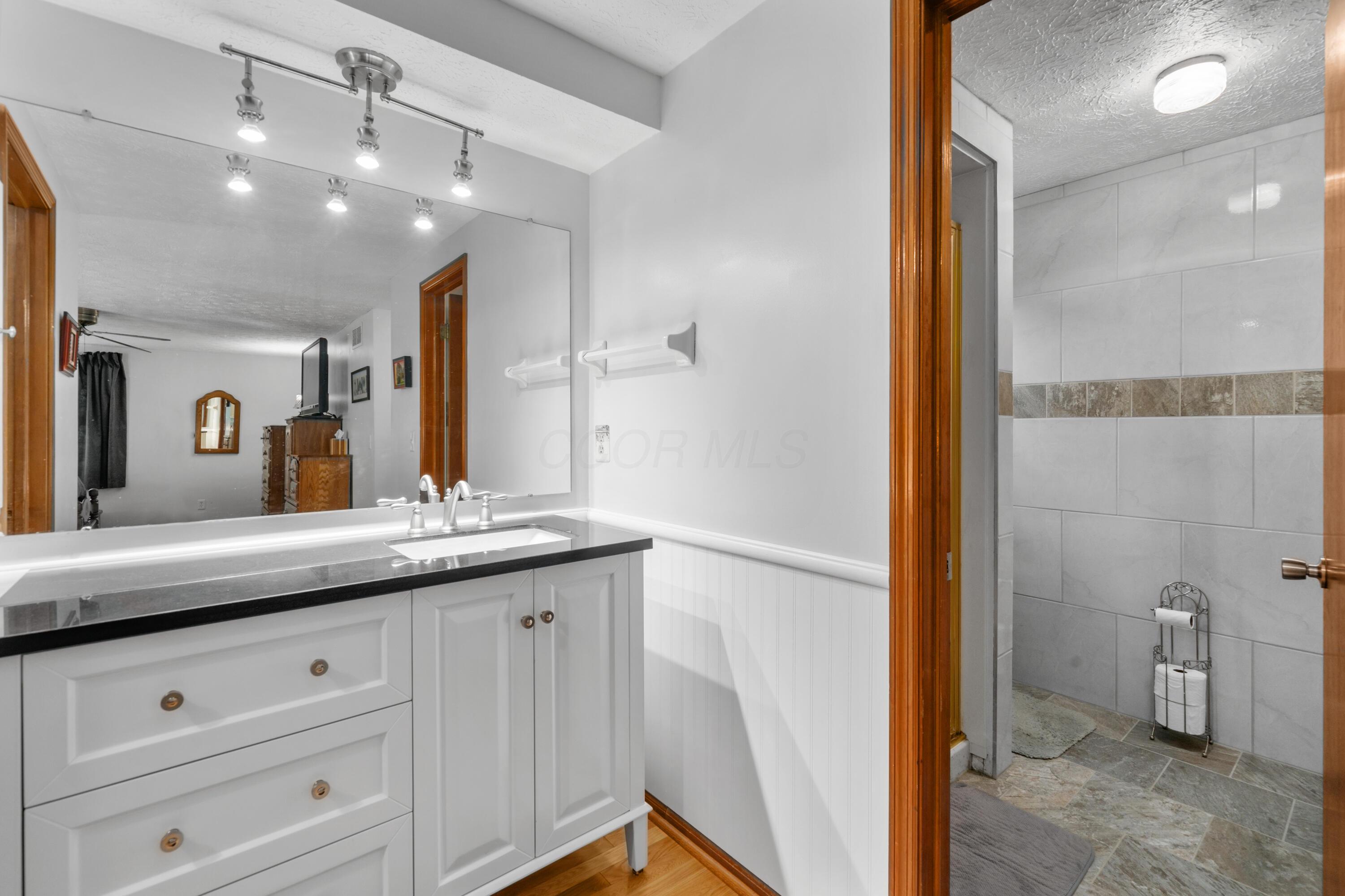 639 Link Road Whitehall, OH 43213 - Photo 45 of 73 45-print-DSC04481