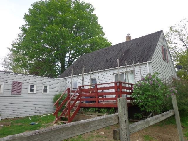523 Main Street Saranac, MI 48881 - Photo 5 of 17 DSC00478
